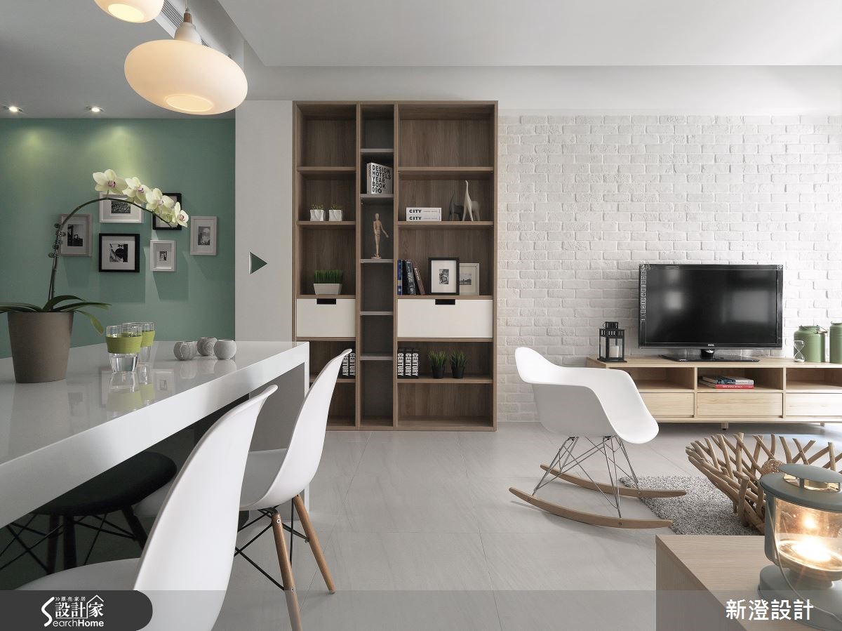 位於新竹新埔區的 32 坪居所，設計師注入簡約淨白的空